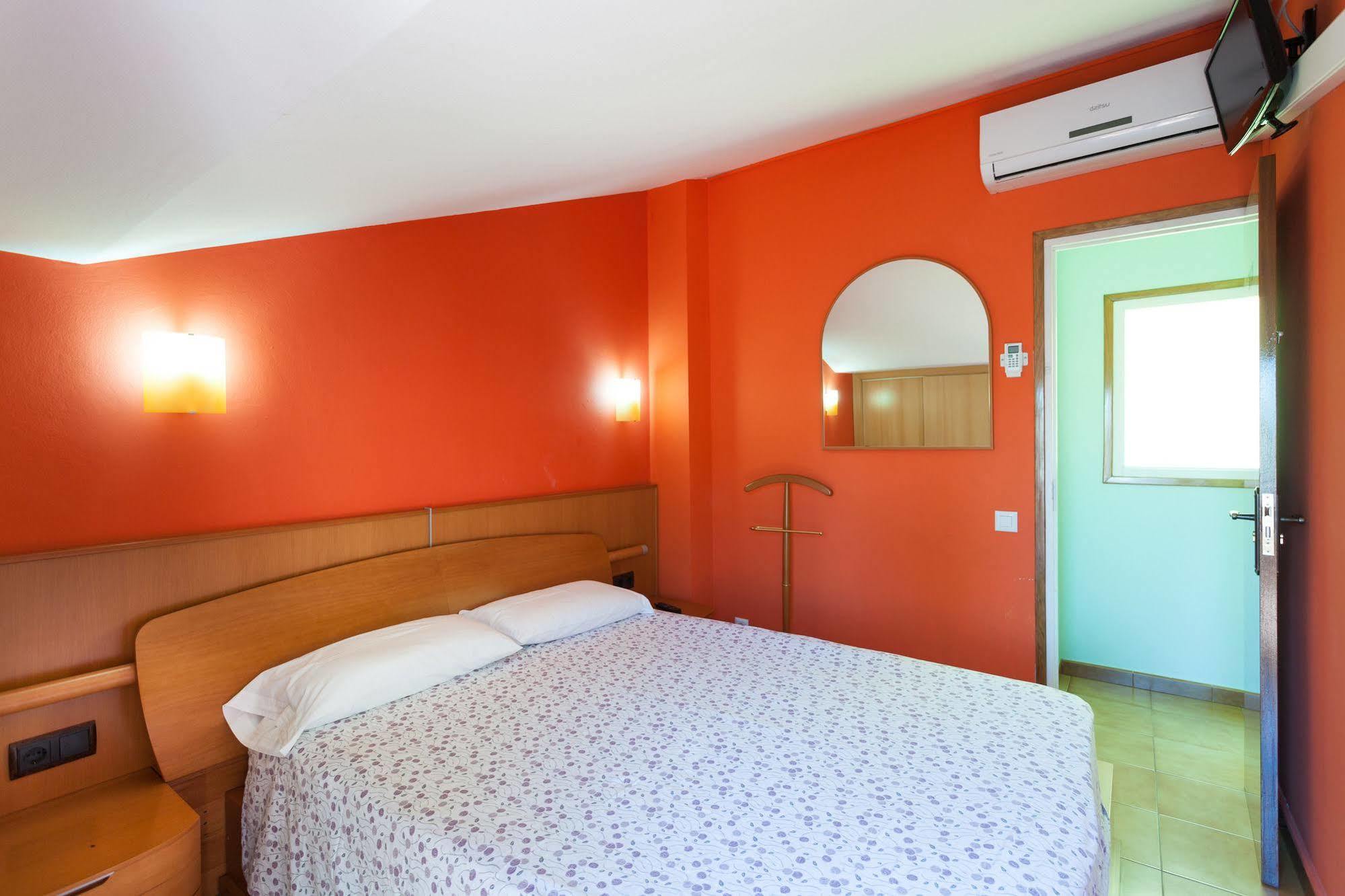 La Premsa Hotell Arenys de Mar Exteriör bild